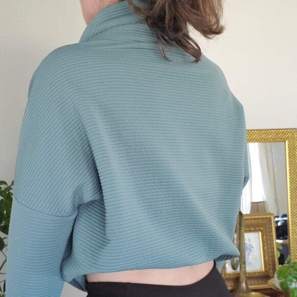 Mondetta / Performance Leisure-wear Cowl Neck Top - Size L - Picture 4 of 10